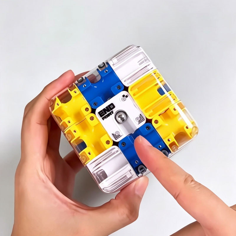 Novelty 3D Rolling Ball Maze C - Brain Teaser Cube recension och pris