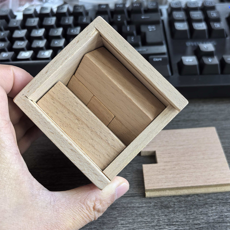 Magic IQ Oblique Placement of  - Brain Teaser Cube recension och pris